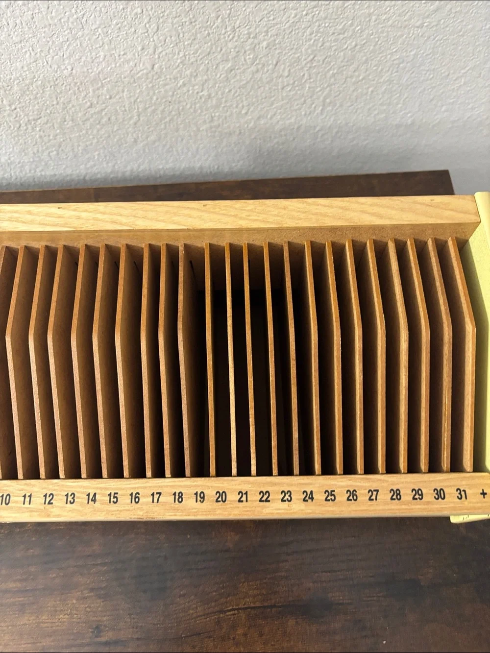 Vintage 31+ Day Wooden Desktop Bill Mail  Correspondence Organizer Natural Wood